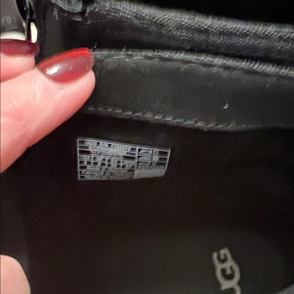 NWT UGG Cityfunc Zip water-resistant platform booties in black leather. - Picture 7 of 12